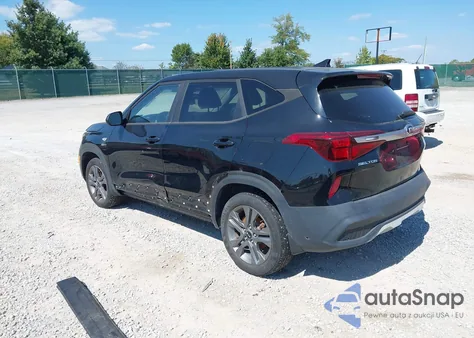 2021 Kia Seltos Lx из США, поврежденный, VIN KNDEPCAAXM7183916